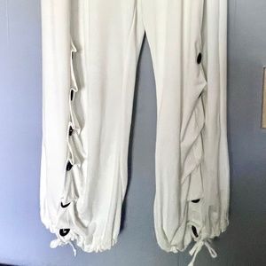 NEW IC COLLECTION button detailed comfy pants in ivory